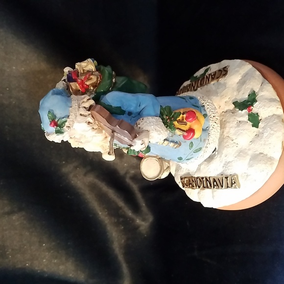 SANTA COOKIE PRESS FIGURINE Scandinavia Candle with Holly - Picture 4 of 7